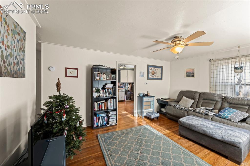 2818 W Bijou Street