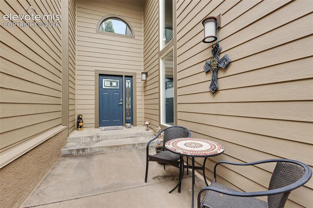 16 Woodbridge Drive