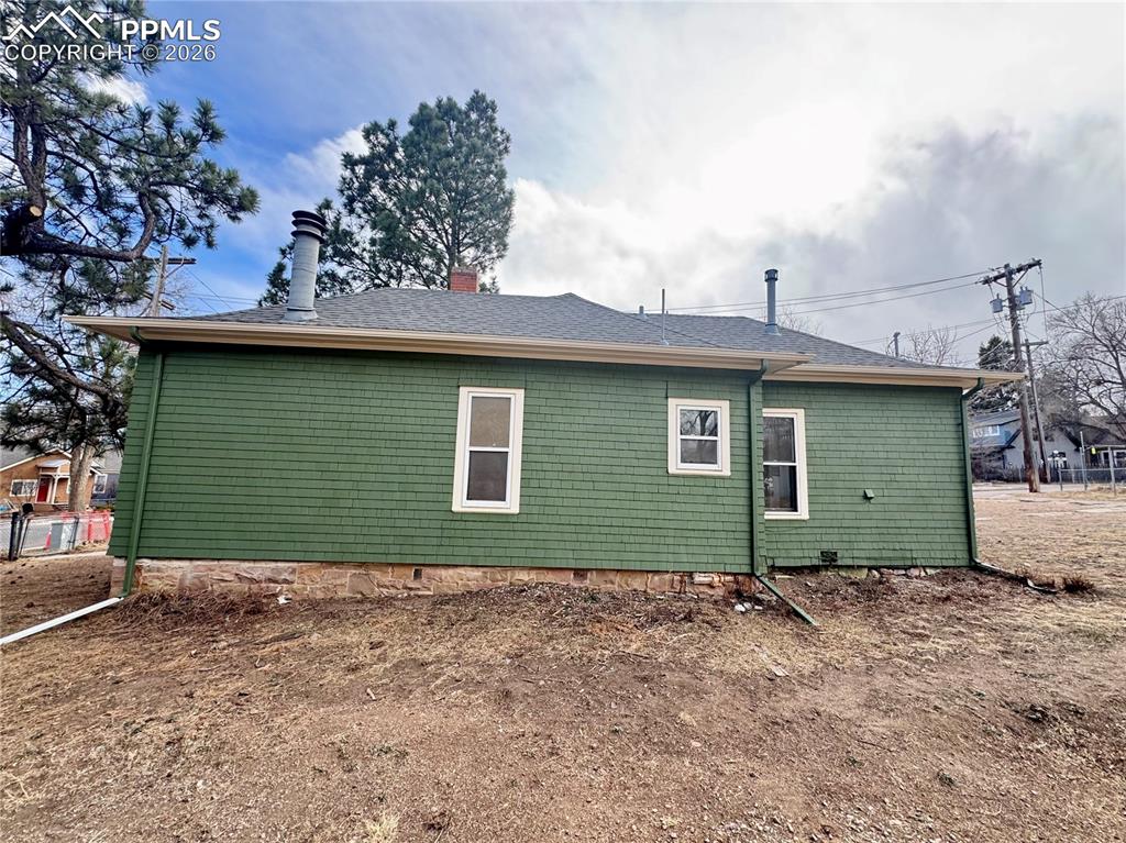 802 N Walnut Street