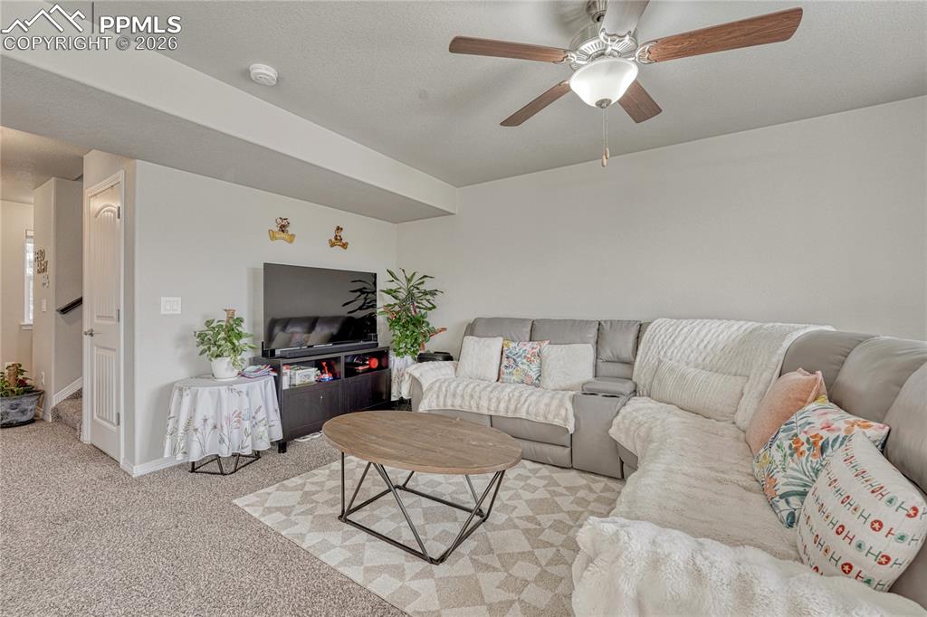 948 Bidwell Drive