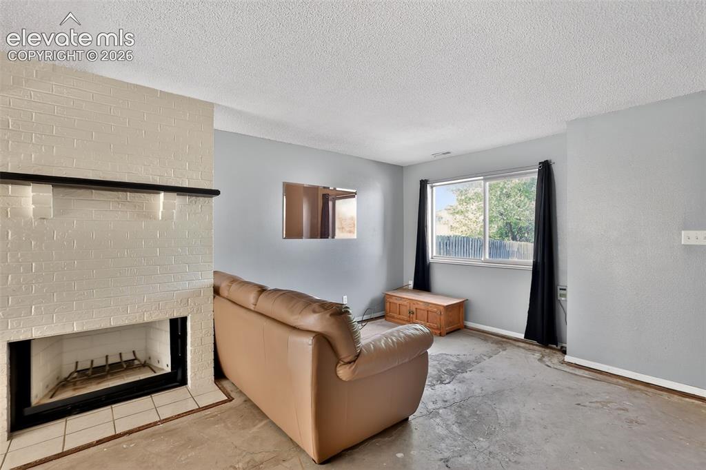 1469 Nokomis Drive