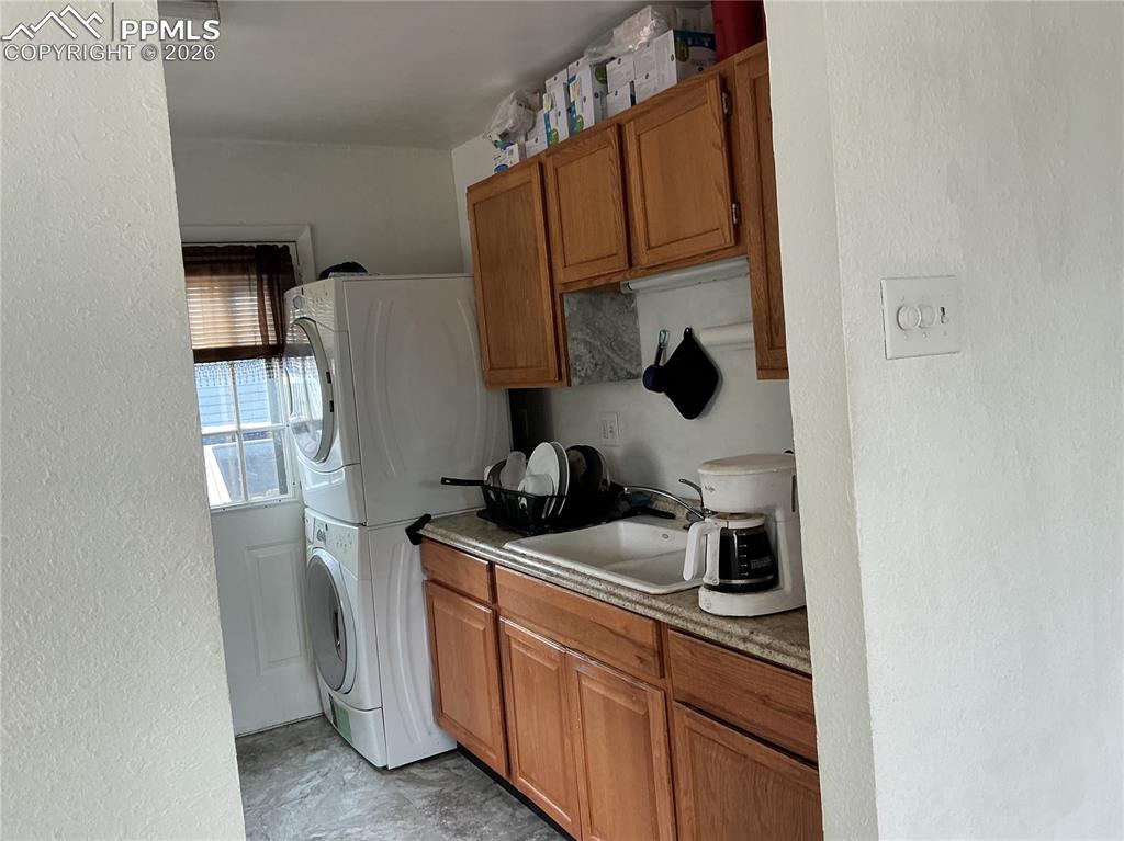 4433 W DAKOTA Avenue 4433 & 4435