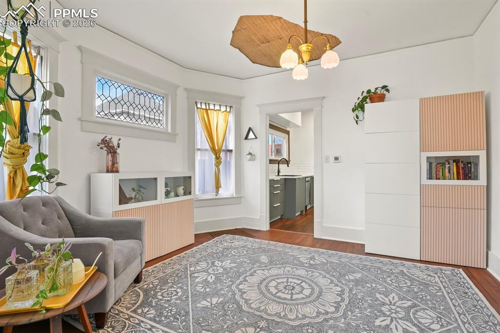 312 E Cimarron Street