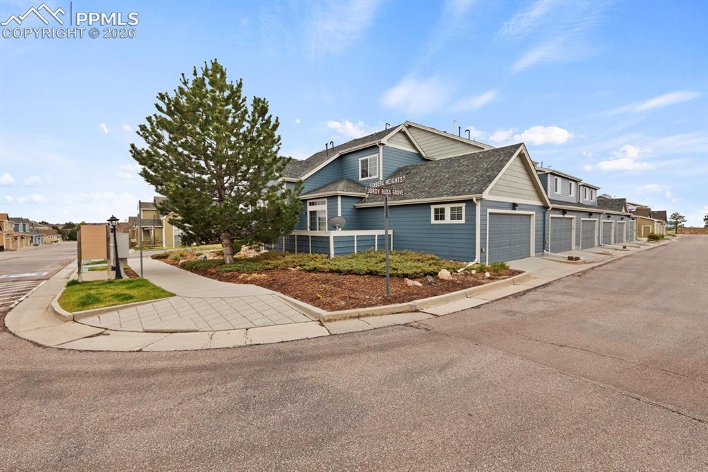 5460 Smokey Heights