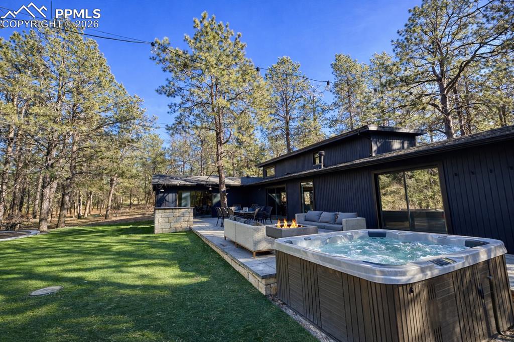 7550 Carver Lane
