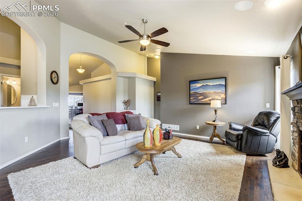 11394 Lobo Peak Drive