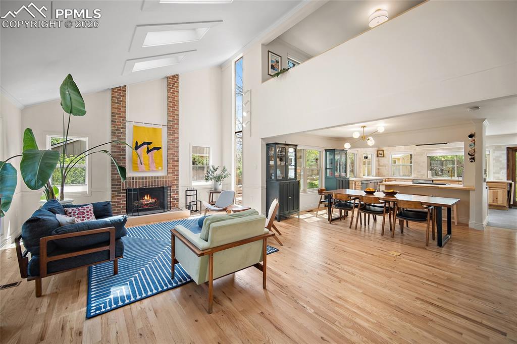 3012 E Springlake Circle