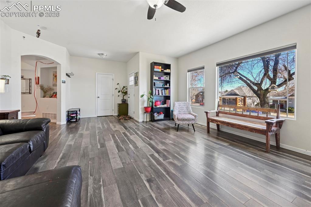 734 N Walnut Street