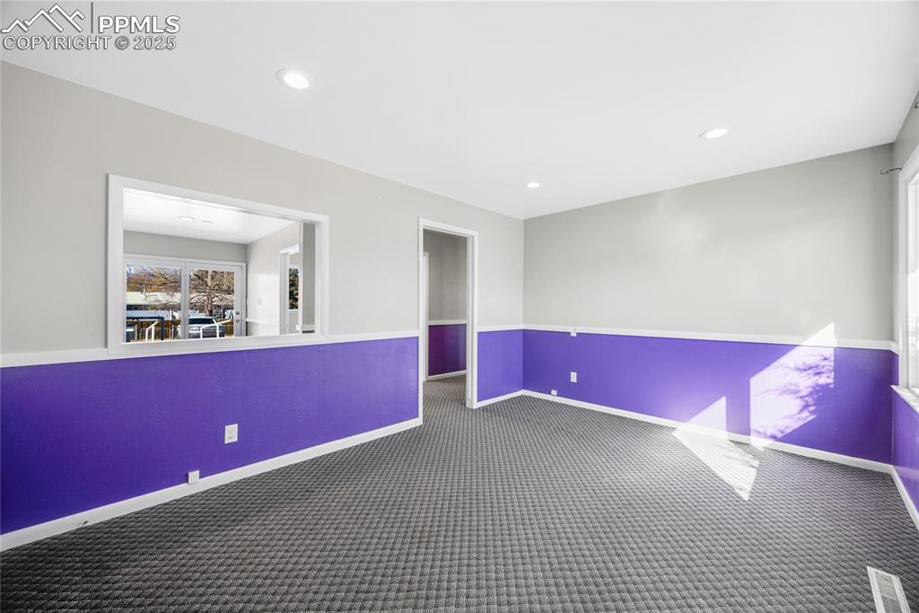 1710 N Circle Drive