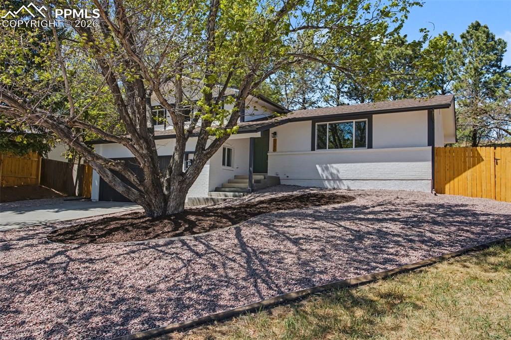 2755 Villa Loma Drive