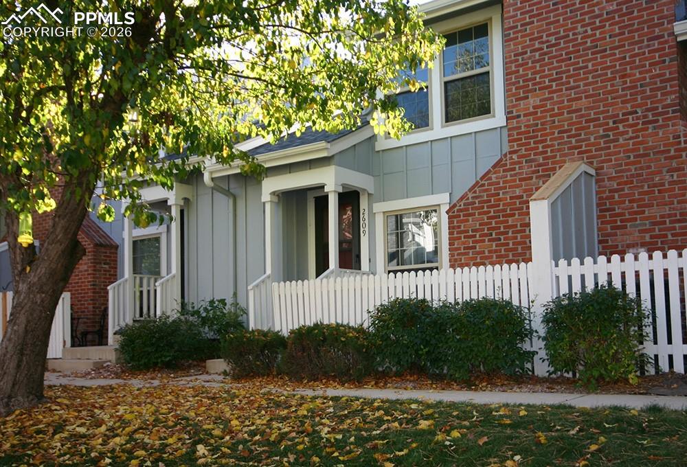 2609 Hatch Circle