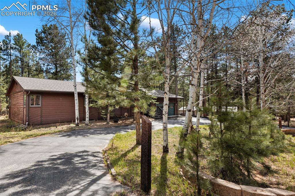 725 Sunnywood Loop