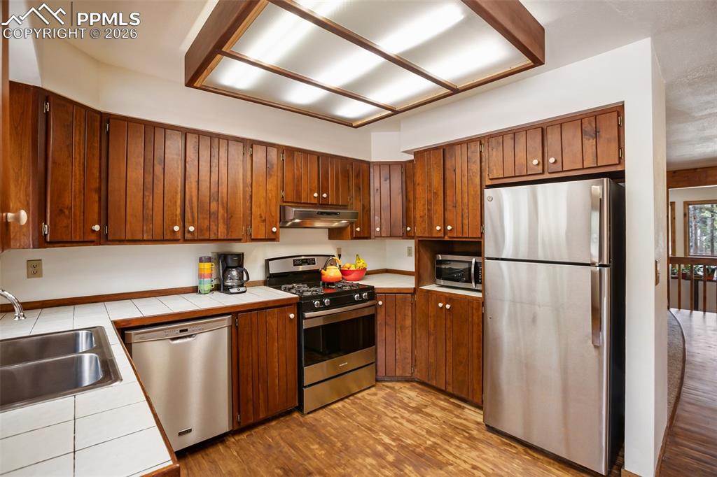 725 Sunnywood Loop