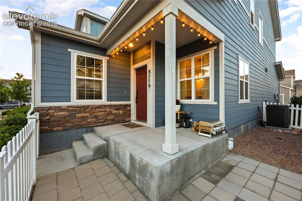 8779 Shady Ridge Grove