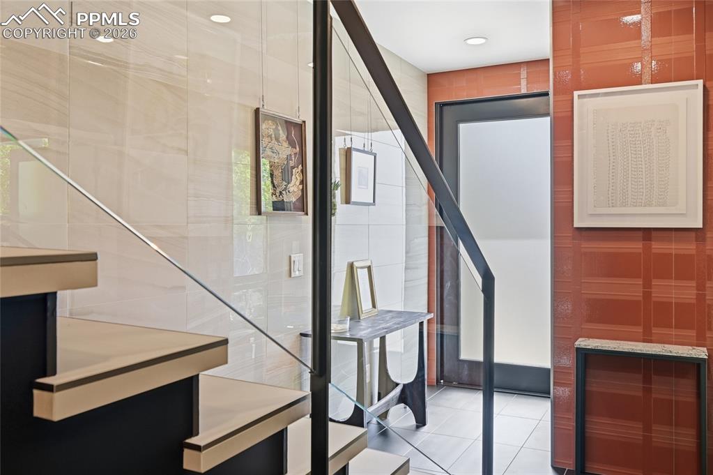 2483 W Caithness Place