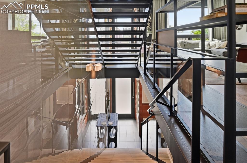 2483 W Caithness Place