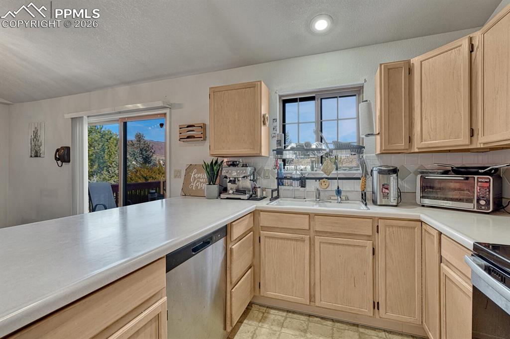 1524 Shane Circle