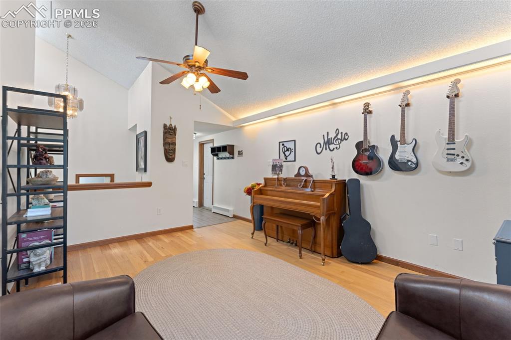 1851 Buttercup Road