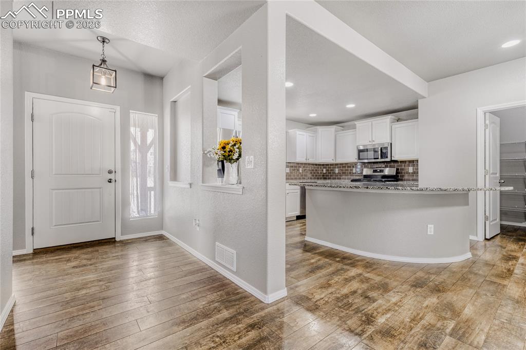6684 Lucky Star Lane