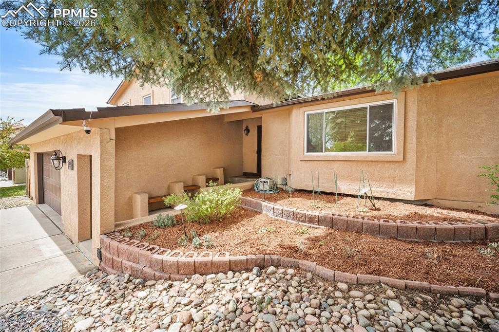 2420 Heatherdale Drive