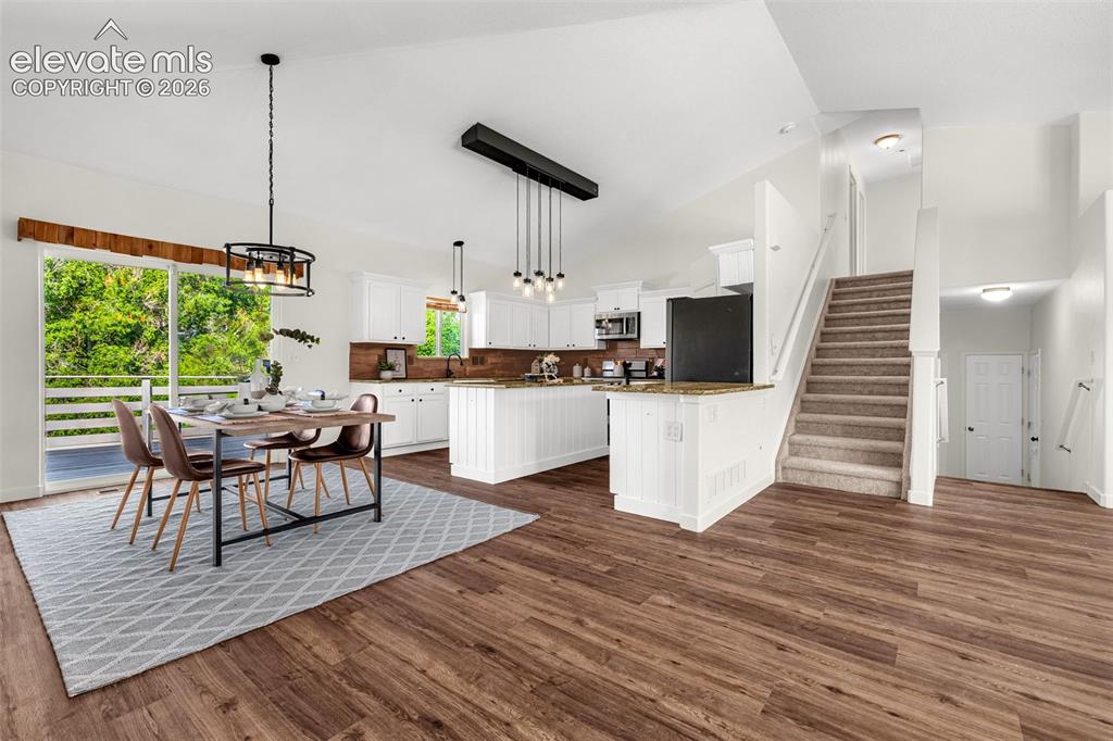 11185 Falling Star Road