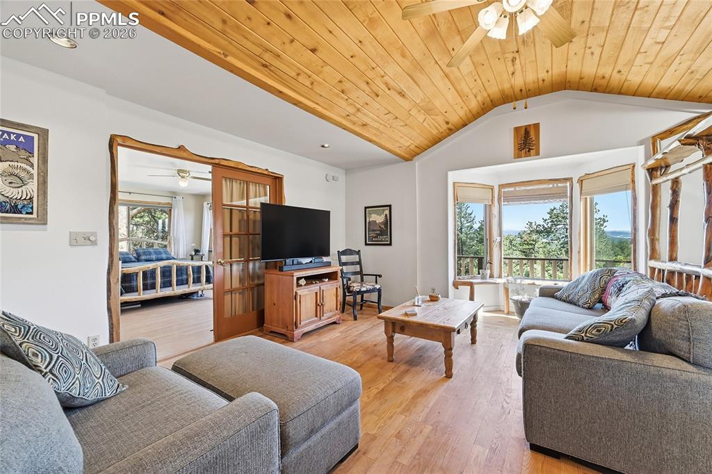 556 Circle Drive
