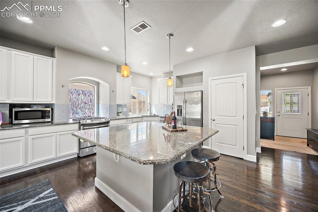 9225 Castle Oaks Drive