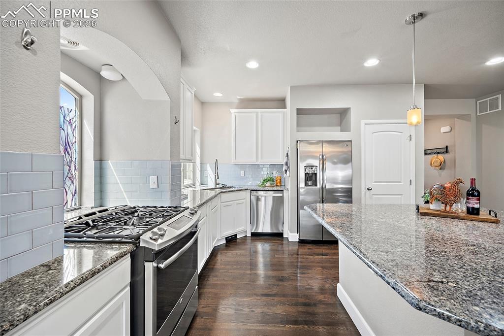 9225 Castle Oaks Drive