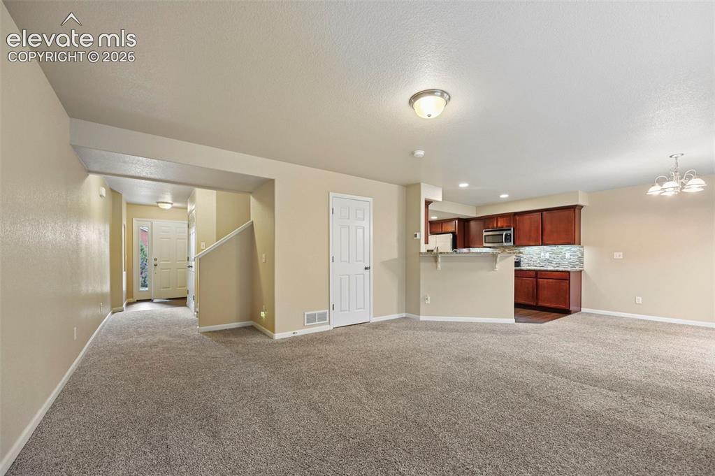 6089 Kingdom View