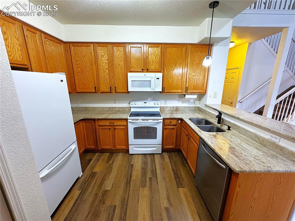 1231 Villa Grove