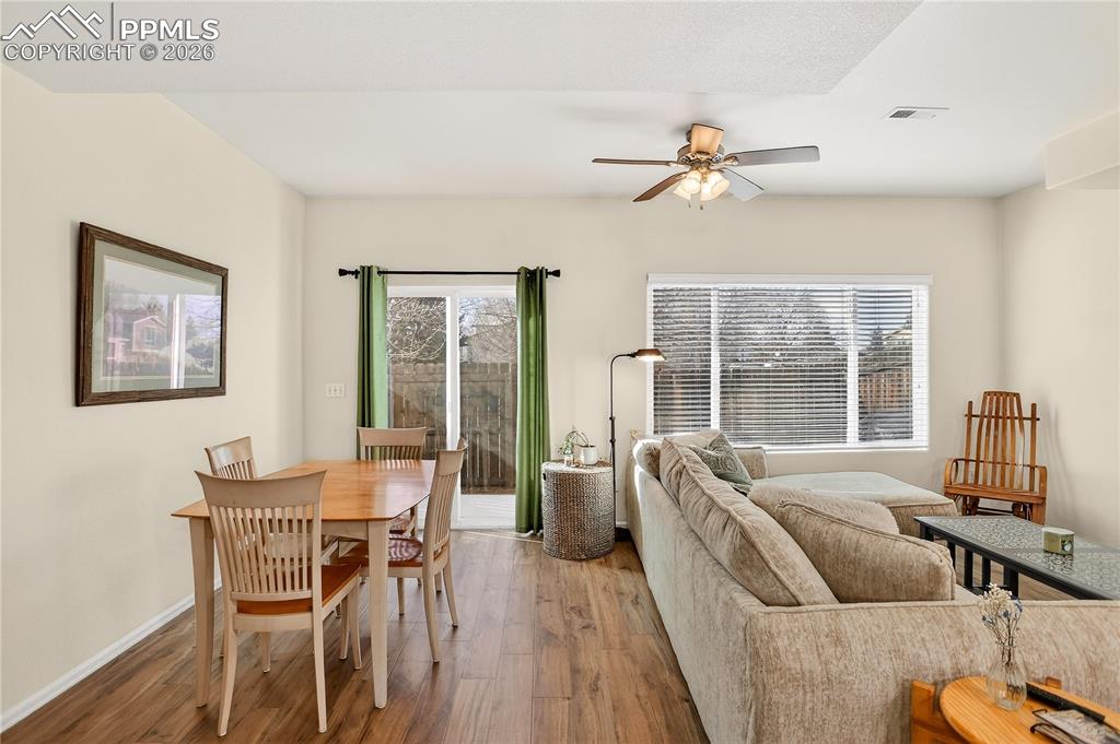 806 Red Thistle View