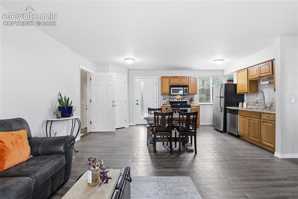 1249 Atoka Drive