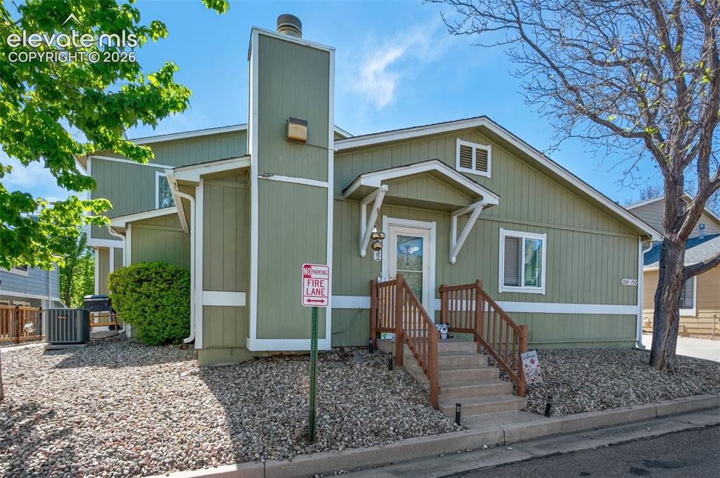 2732 Hearthwood Lane