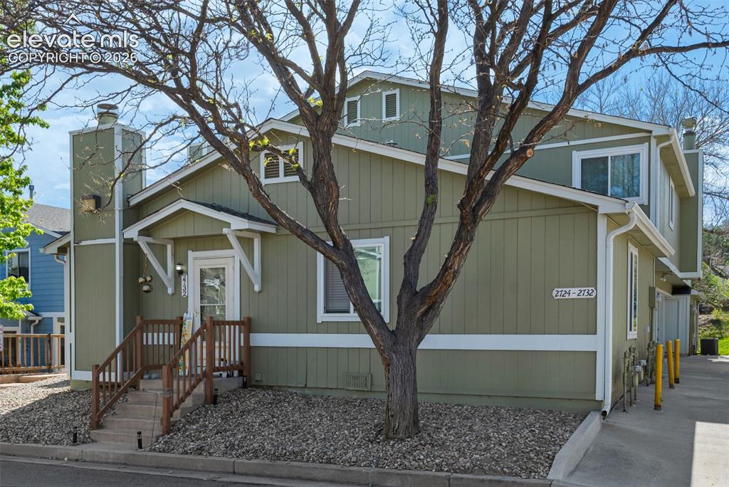 2732 Hearthwood Lane