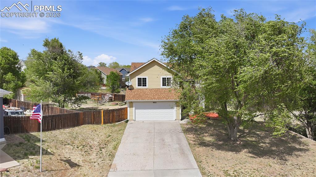 990 Ridgebury Place