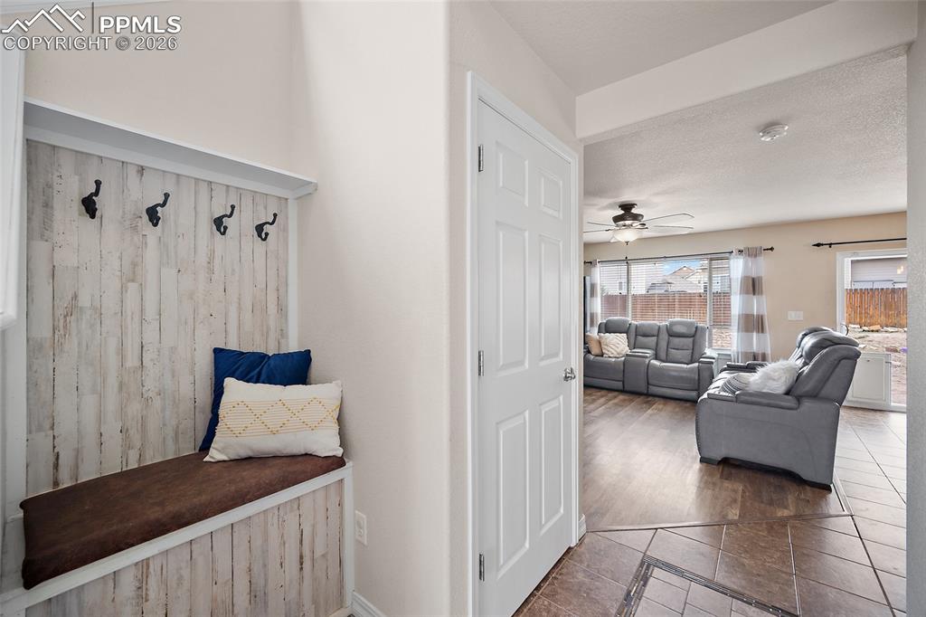 6973 Red Cardinal Loop