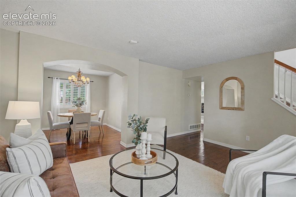 5960 Drifter Street