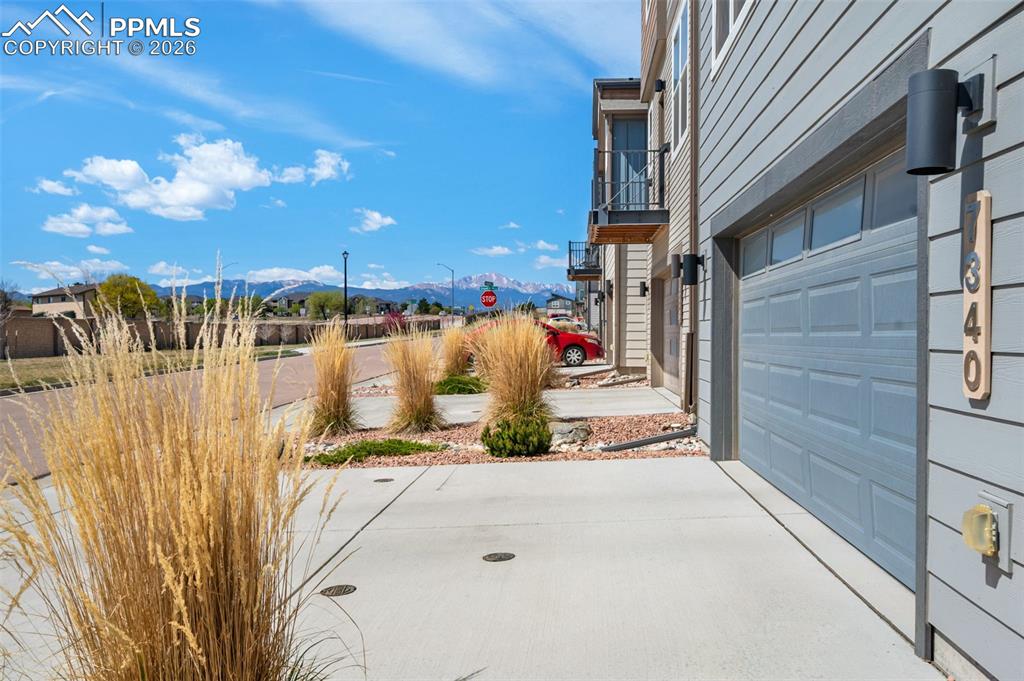 7340 Cracker Jack Heights