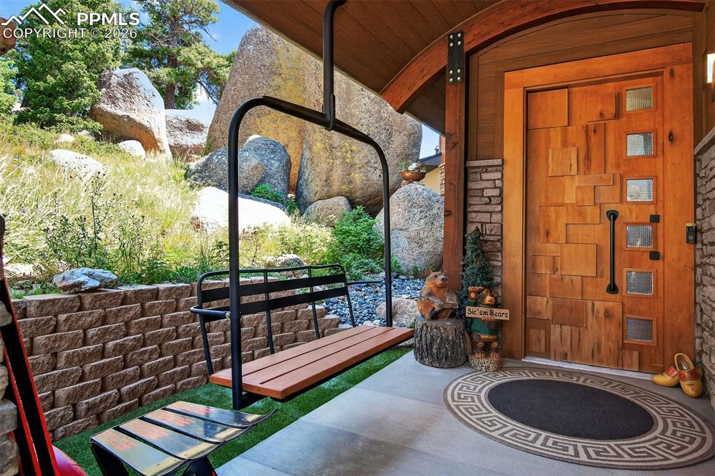 5320 Lost Cabin Road