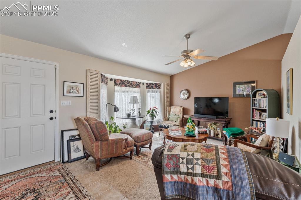 429 W Strawberry Drive