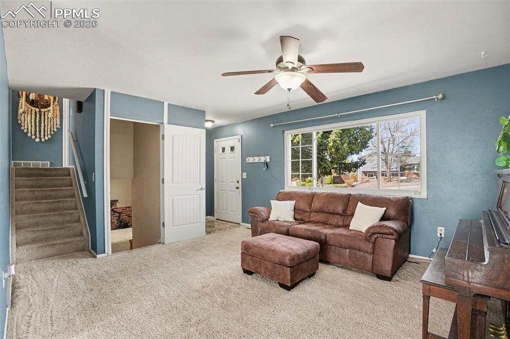 5465 Escondido Drive