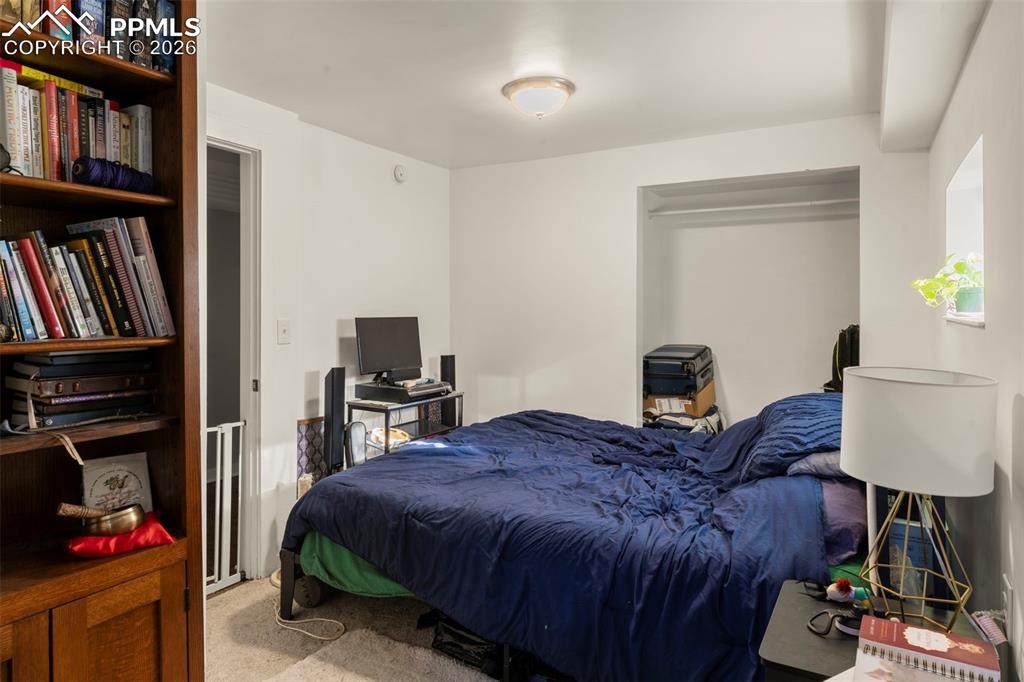 3414 W Pikes Peak Avenue