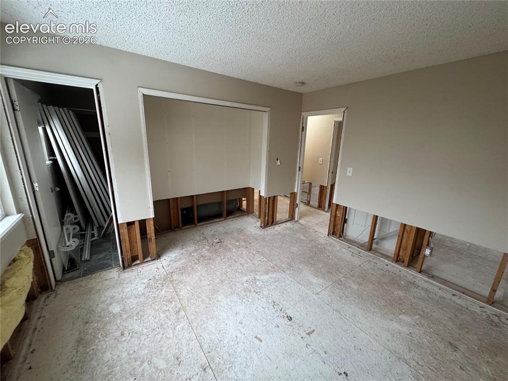 104 Comanche Court