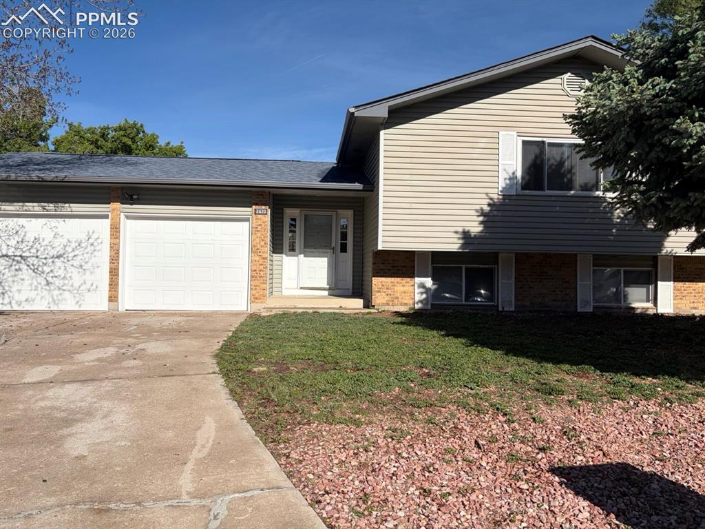 7470 Dove Creek Circle