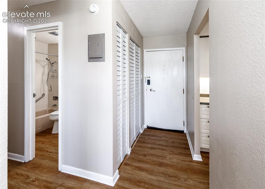 411 Lakewood Circle C502