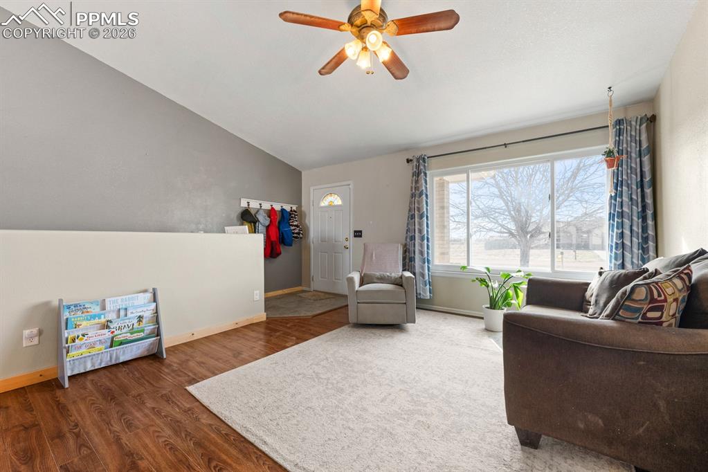 965 N Cimarron Drive