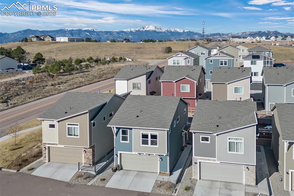 7410 Gorgeted Quail Grove