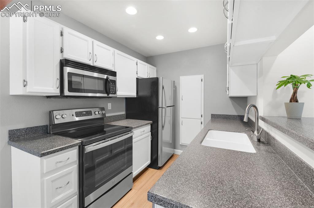 4529 Castlepoint Drive