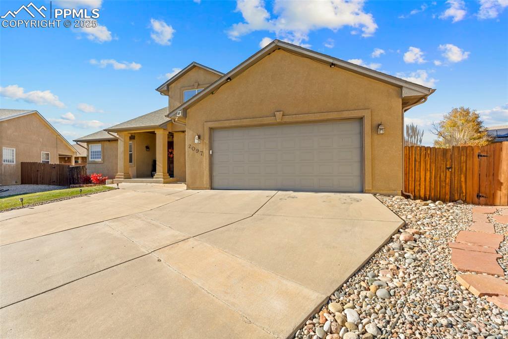 2097 Towhee Court