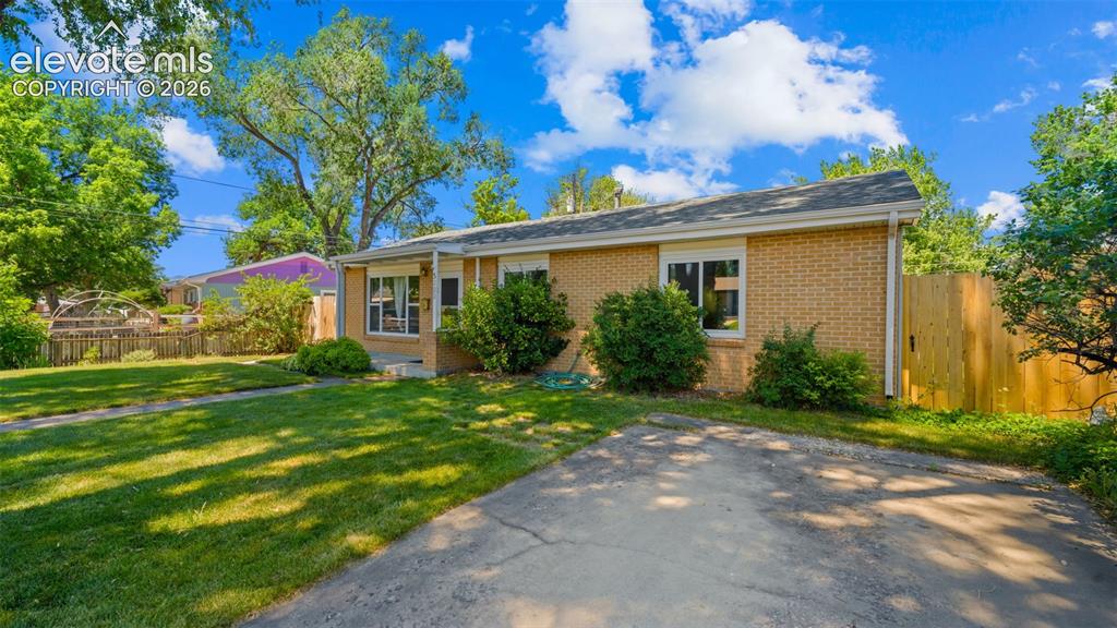 3202 Poinsetta Drive